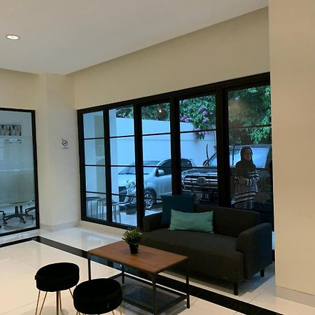 Hotel Bianco Costel Bogor Esterno foto