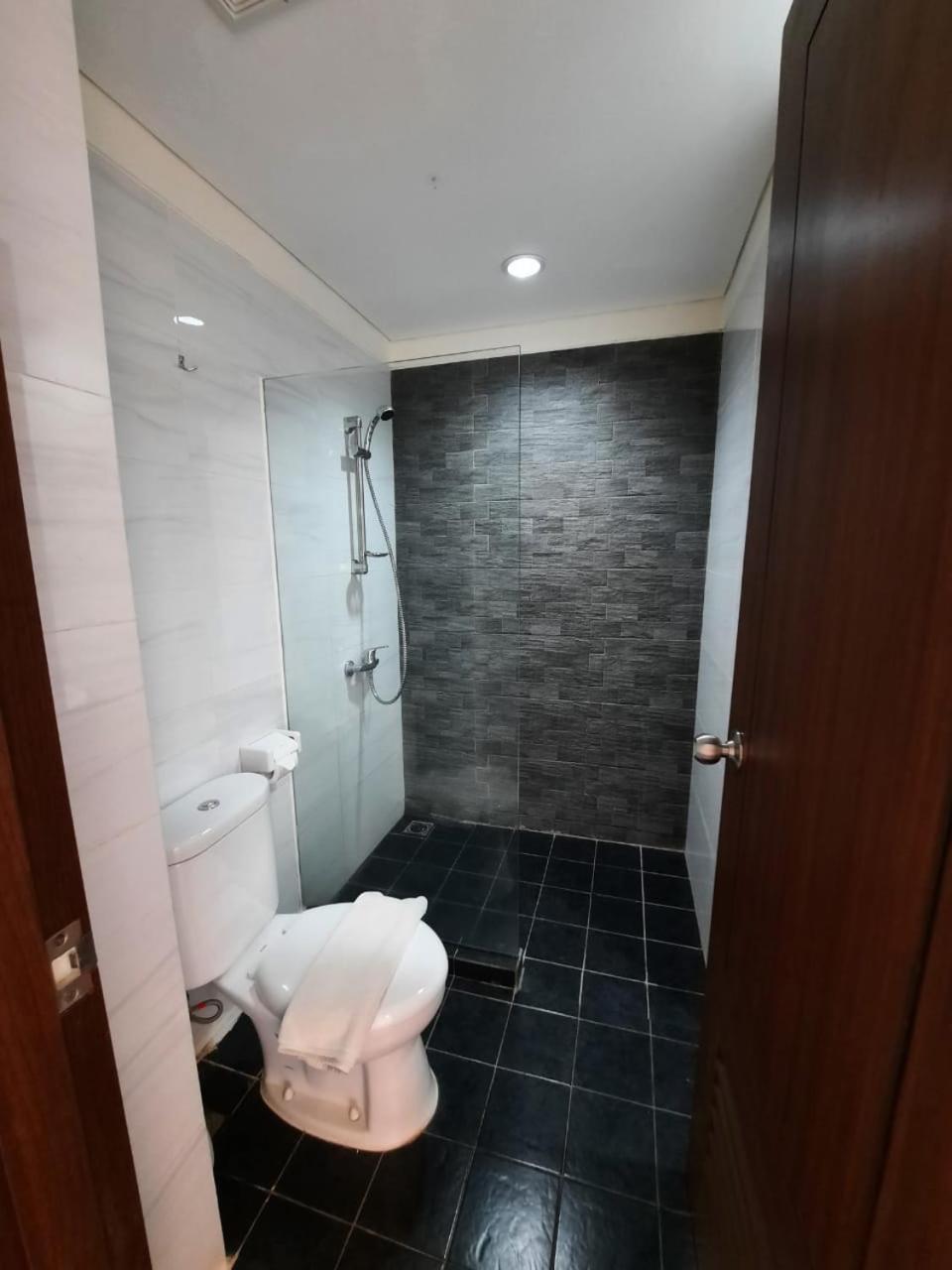 Hotel Bianco Costel Bogor Esterno foto